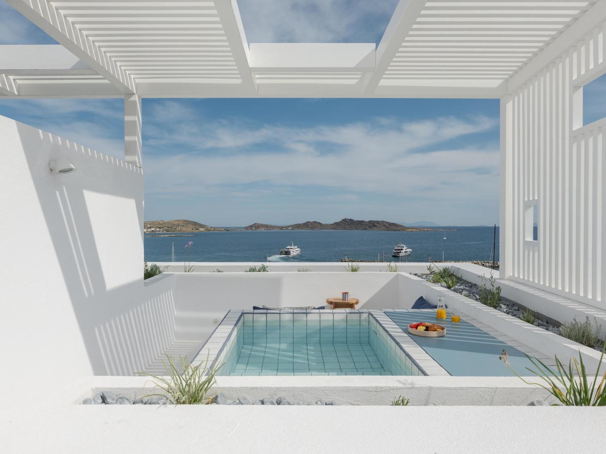 ホテル Aegean Colors Paros ナウサ エクステリア 写真