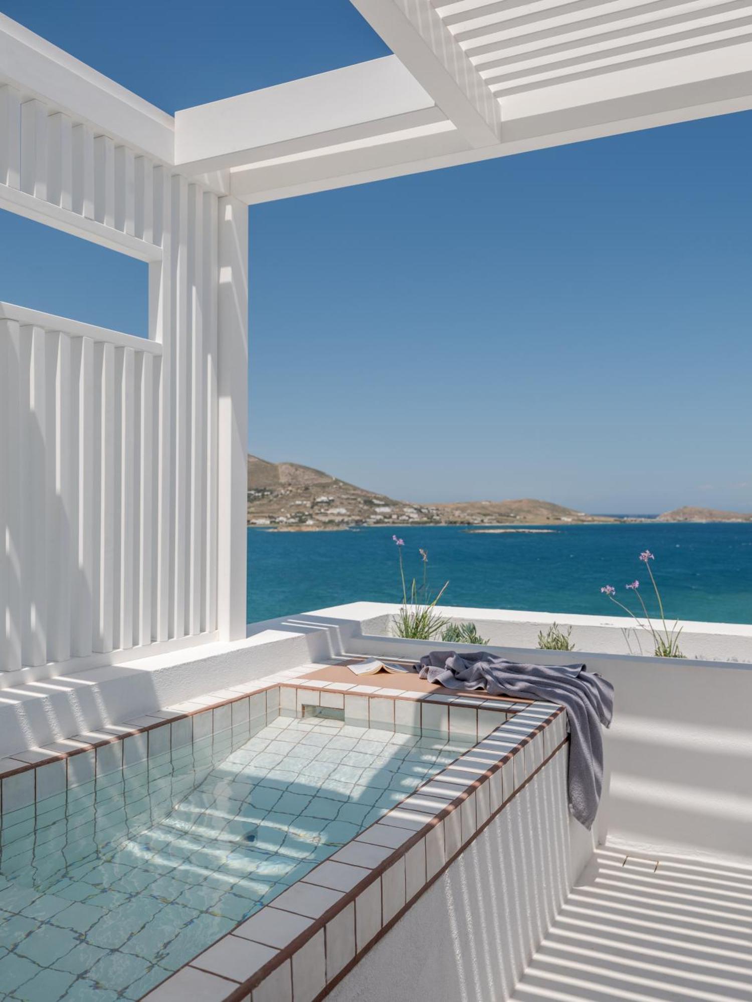 ホテル Aegean Colors Paros ナウサ エクステリア 写真